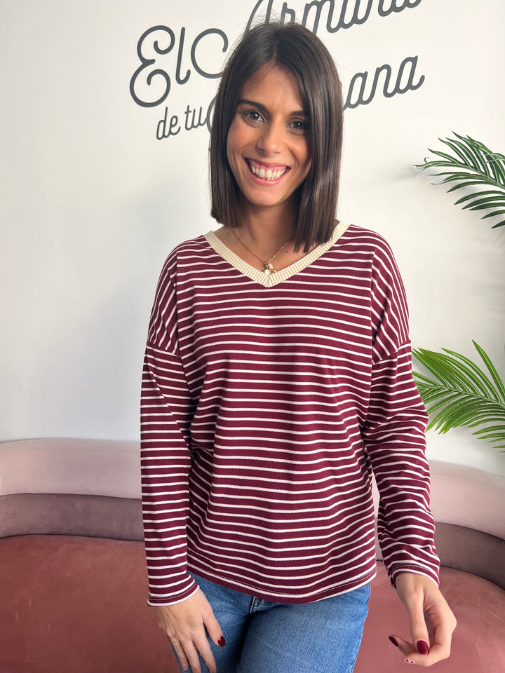 Camiseta Sofía Burdeos