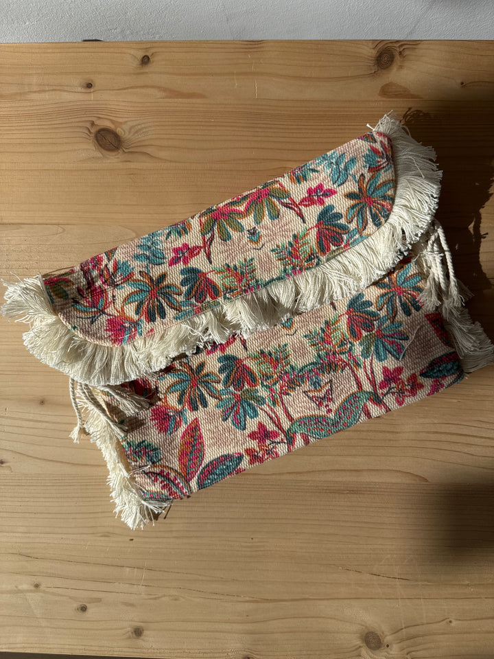Bolso flecos palmeras