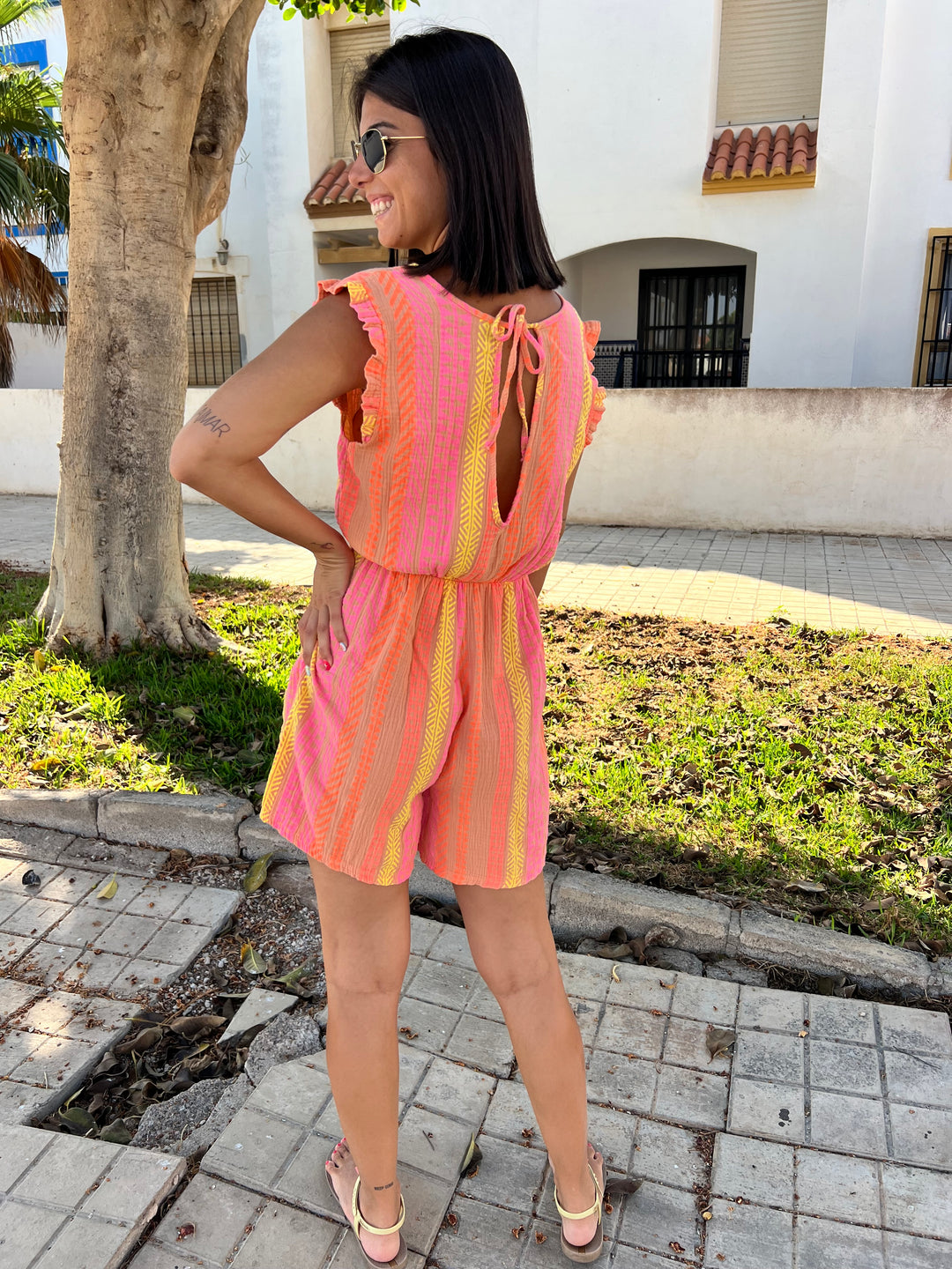 Mono Étnico naranja