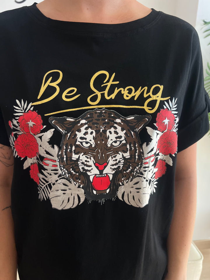 Camiseta Be Strong negro