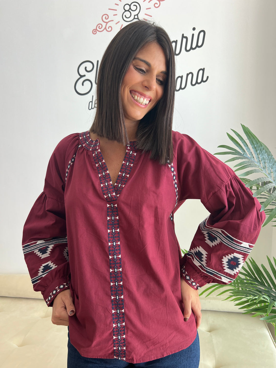 Blusa Nayala burdeos