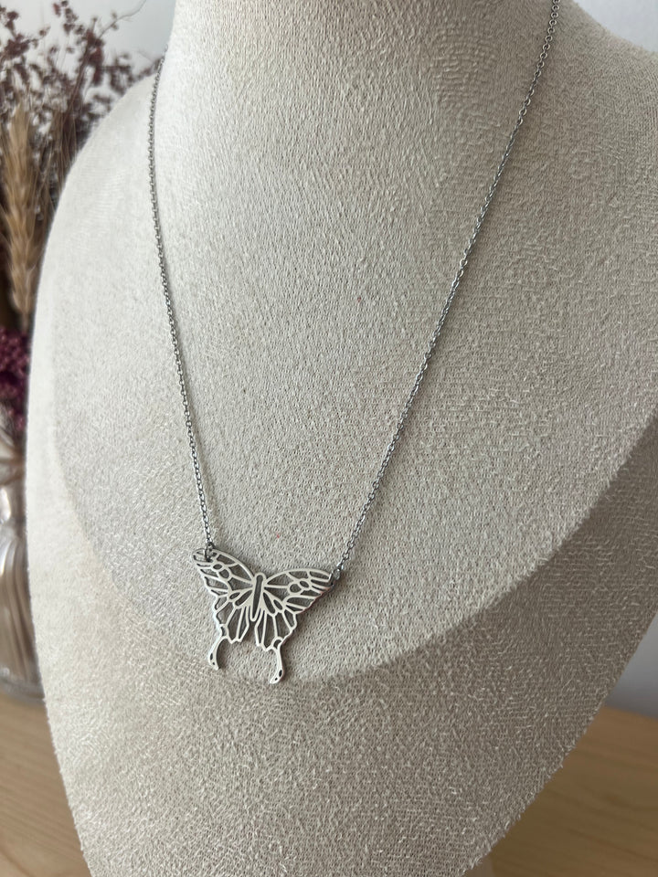 Collar Mariposa (acero)