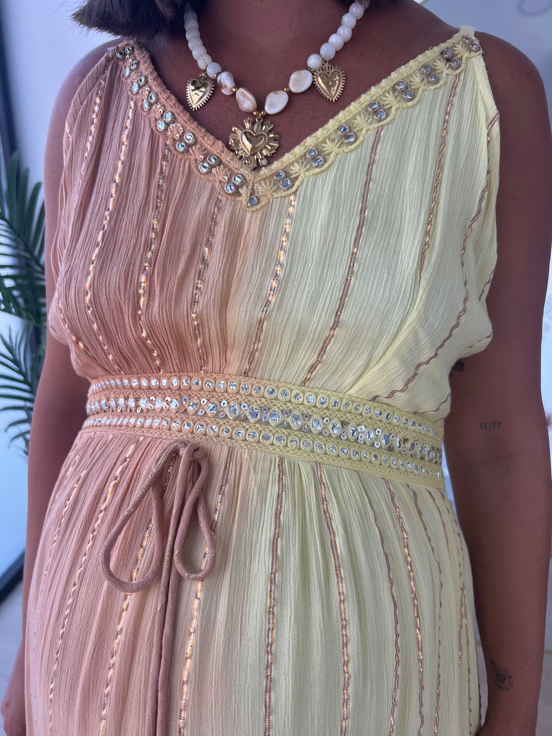 Vestido Tulum largo amarillo y camel