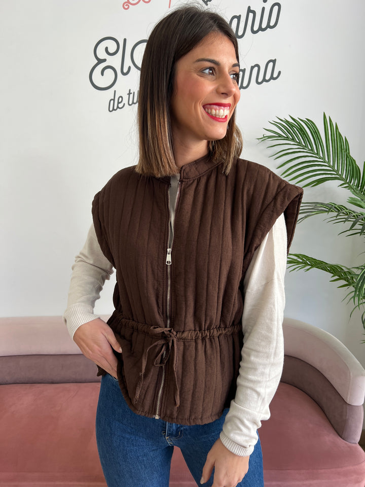 Chaleco Closet marrón