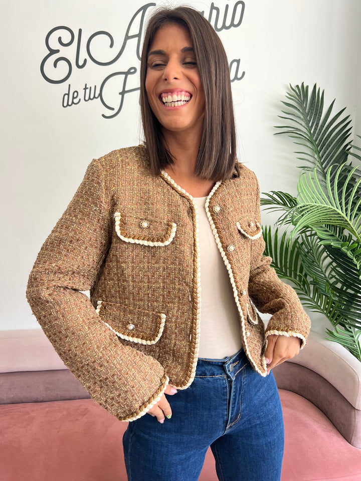 Chaqueta Mireia camel