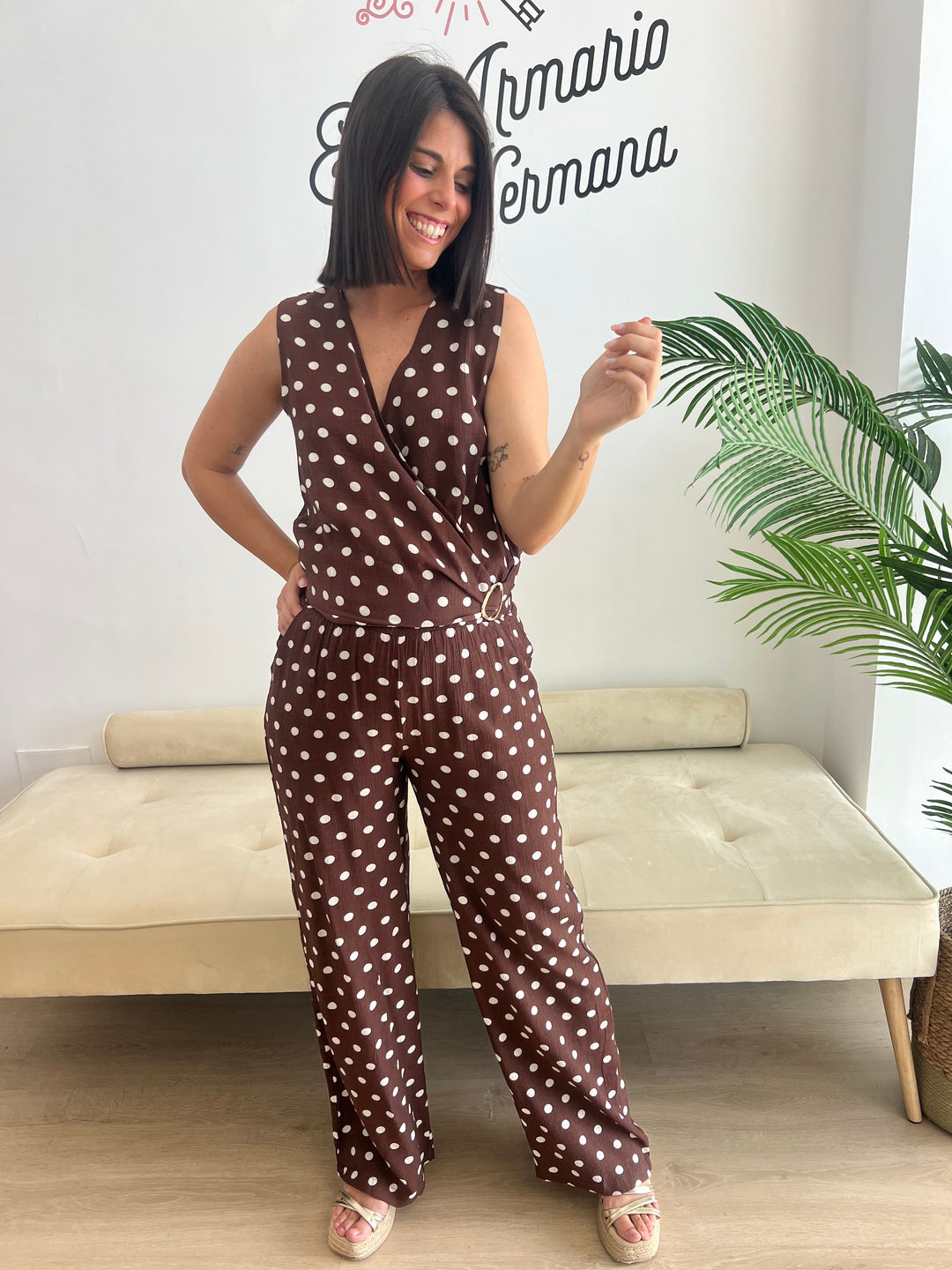 Conjunto Nazaret marrón