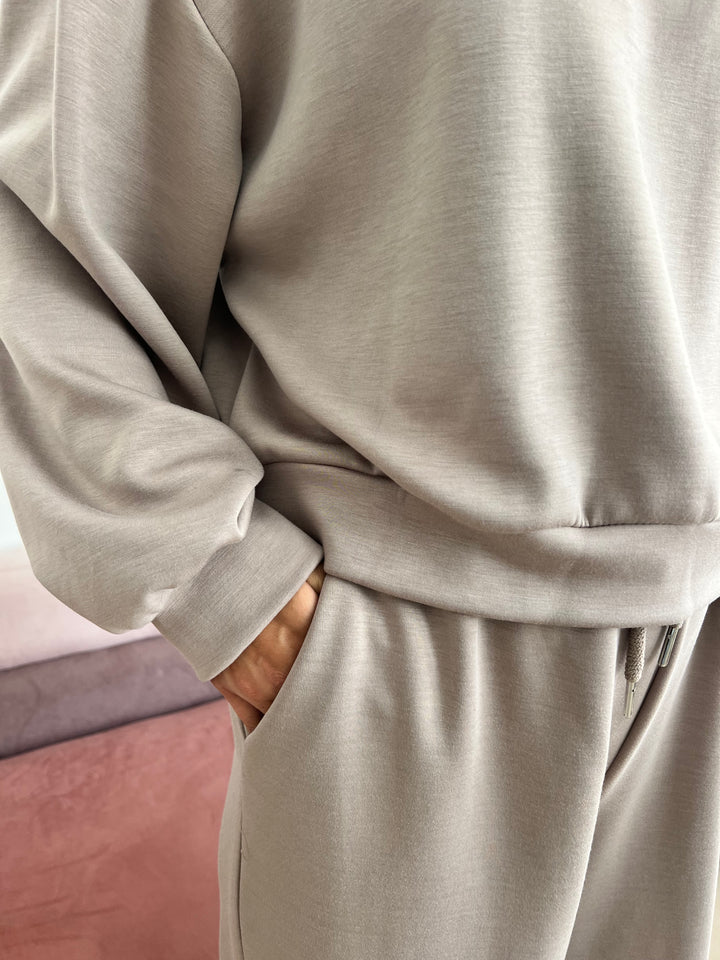 Conjunto Invisible topo