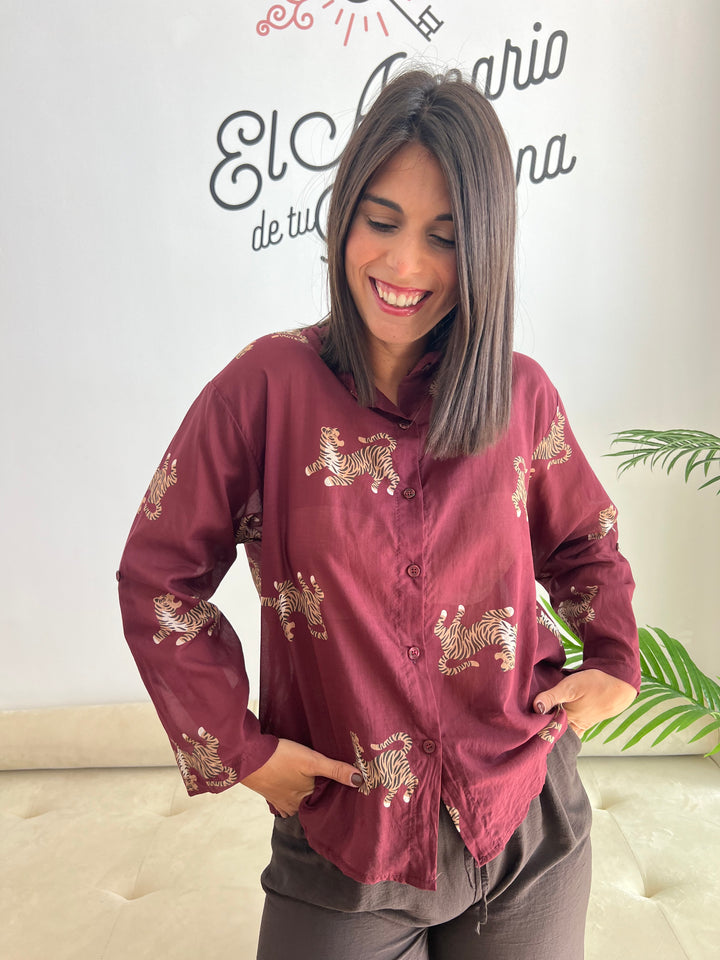 Camisa Tigre burdeos