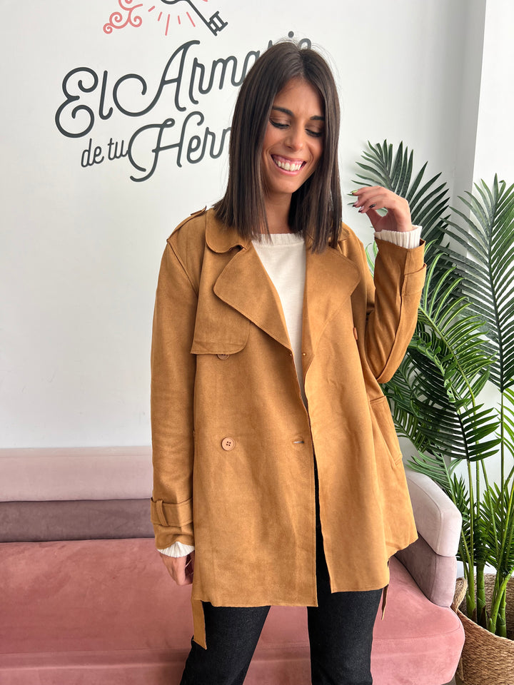 Chaqueta Antelina camel