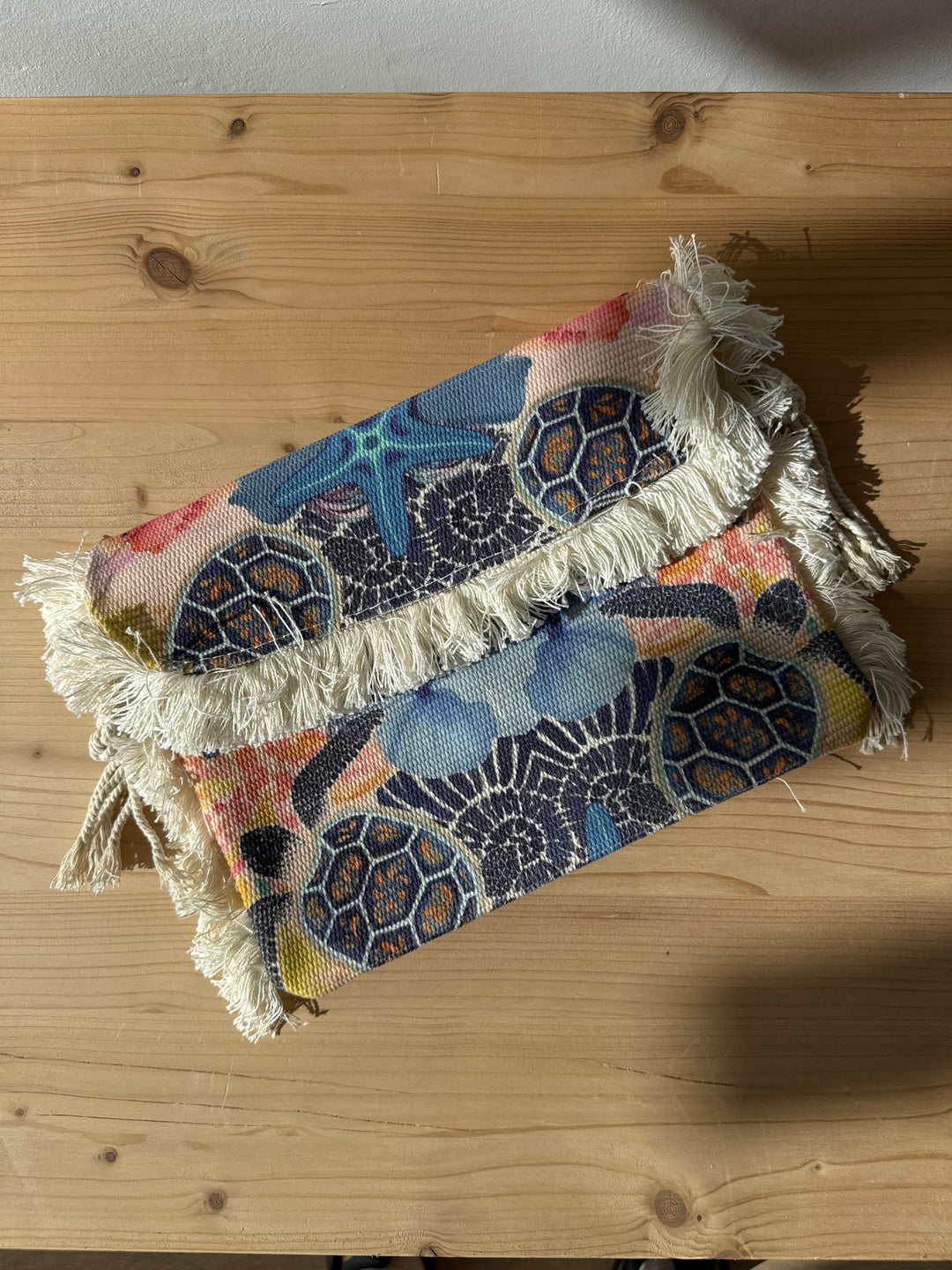 Bolso flecos tortugas