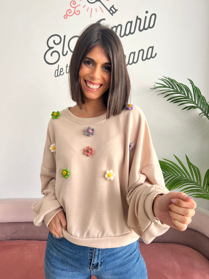 Sudadera Flores relieve beige