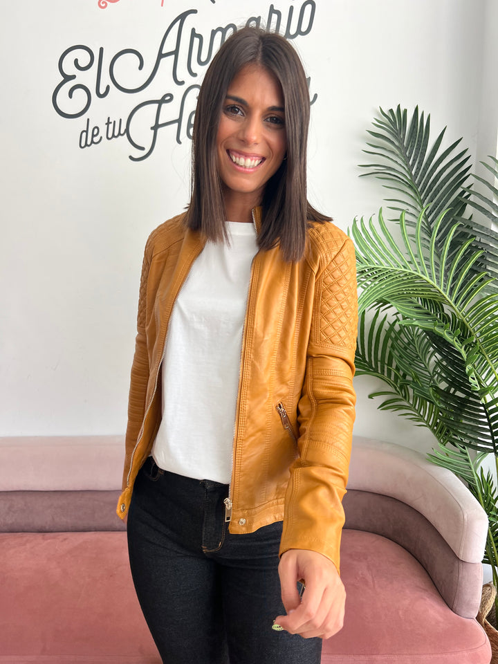 Chaqueta Estela camel
