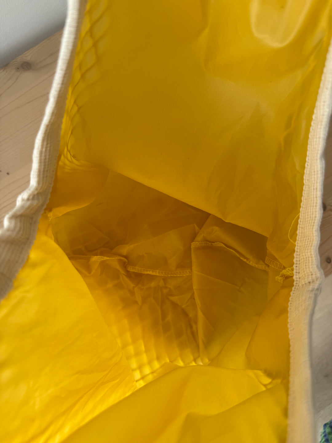 Bolso Kala amarillo