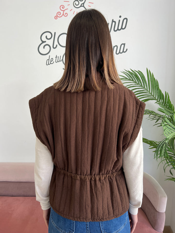 Chaleco Closet marrón