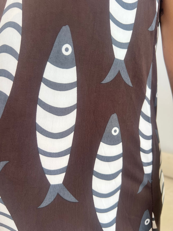 Mono Peces marrón