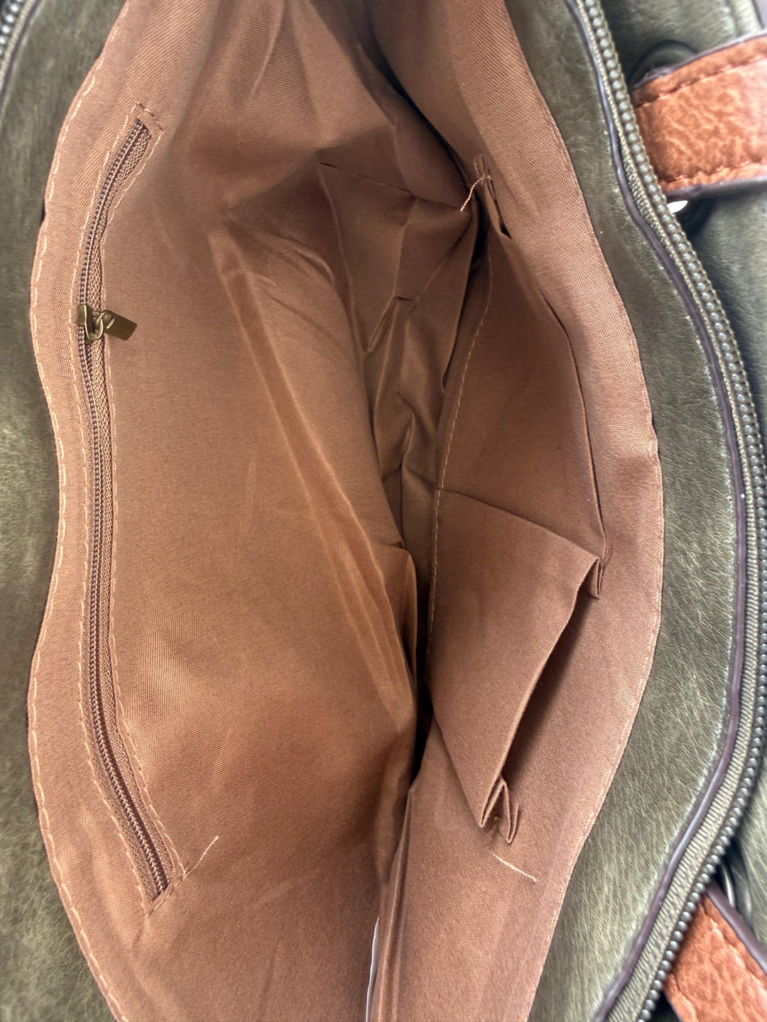 Bolso Praga verde militar