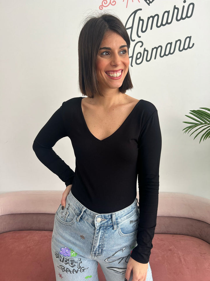 Camiseta Sabrina negro